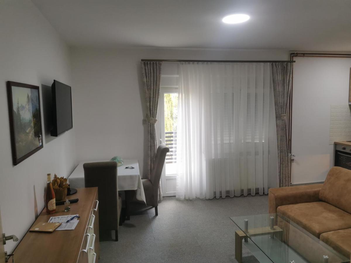 Restoran Mijajlovic * Kursumlija