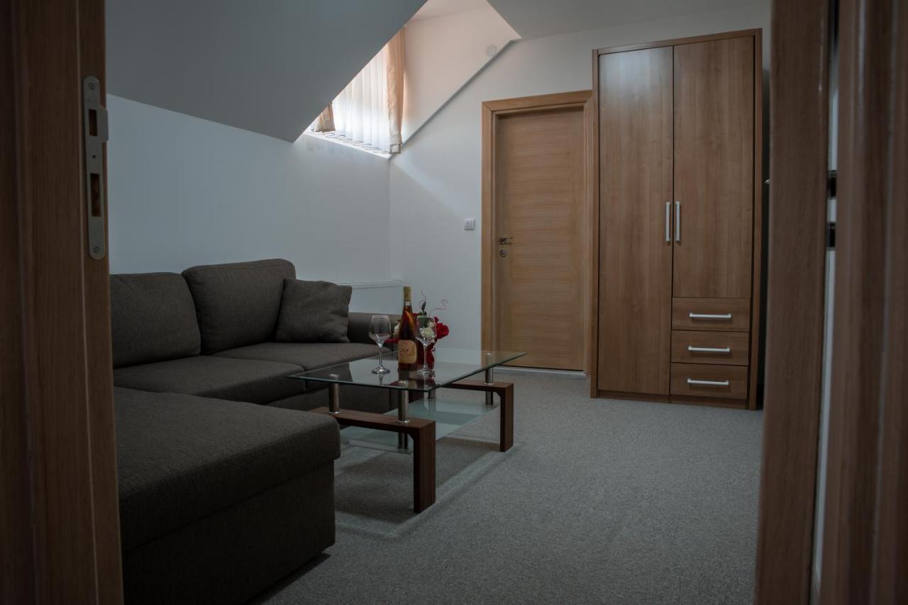 Apartment Restoran Mijajlovic *